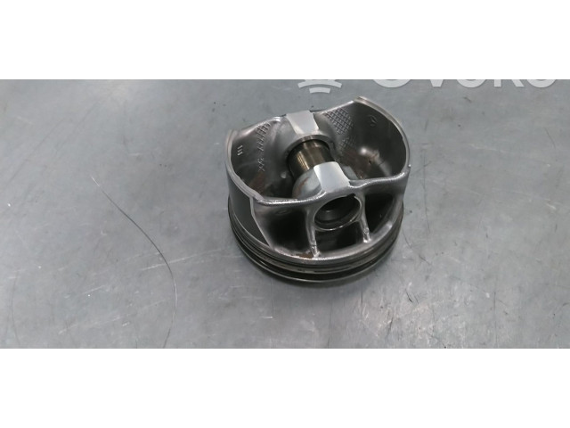 Píst A2760300700   Mercedes-Benz GLE (W166 - C292)    276821 