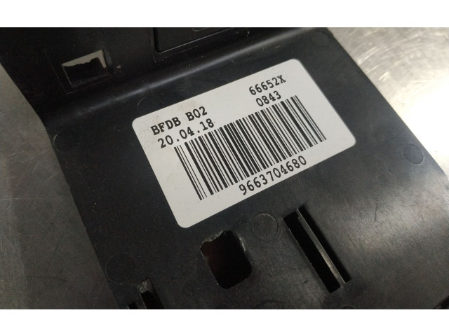   Pojistková skříňka 9663704680   Citroen Berlingo 2019