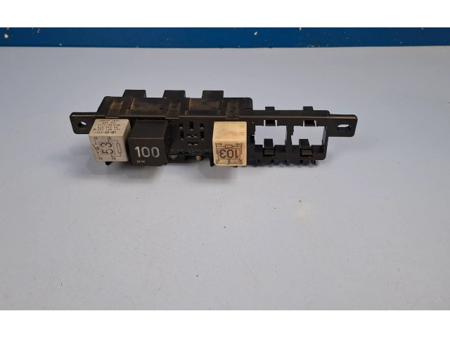 Блок предохранителей 8L0941822, 896081000 Audi A3 S3 8L