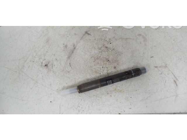 Форсунка 166000897R, 166007866R    Renault Twingo II  K9K820 