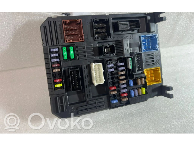 Pojistková skříňka Řídící jednotka BSM 9819855180, 2015DJ3828 Peugeot 5008 II 2018