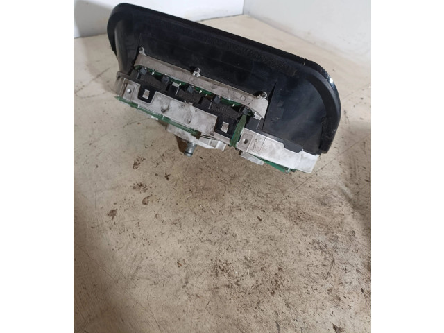 Панель приборов    Volvo V70       