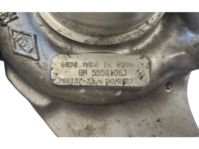 Turbodmychadlo Турбина 55581063, 7851373 Opel Astra J
