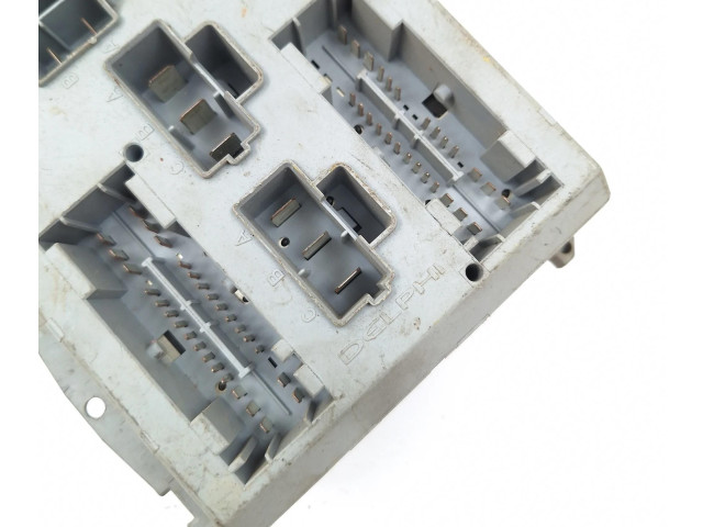 Блок предохранителей 46809993, 46520431 Fiat Albea