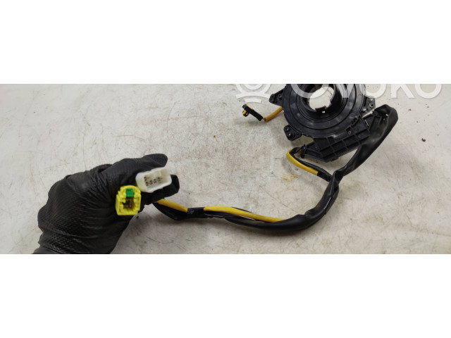 Подрулевой шлейф SRS    Subaru Forester SG