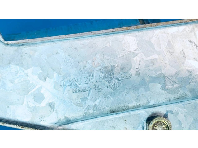 Моторчик заднего дворника 0390201529    Volvo S40, V40