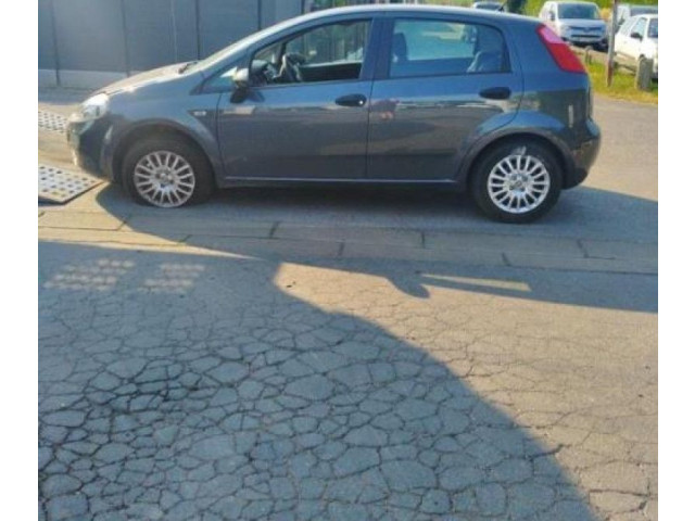 Вентилятор печки       Fiat Punto (199)