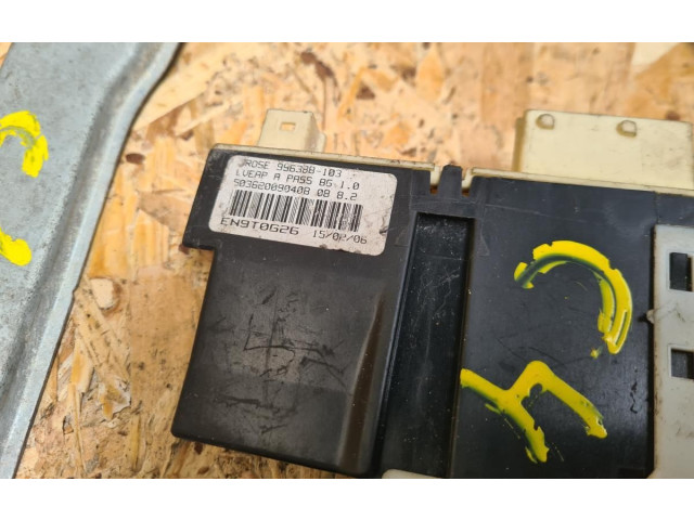 Моторчик заднего дворника 9647441380, 996388103 Citroen C4 I