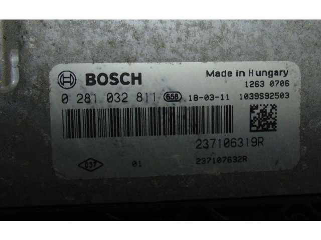 Блок управления двигателя 237106319R, 0281032811 Dacia Dokker