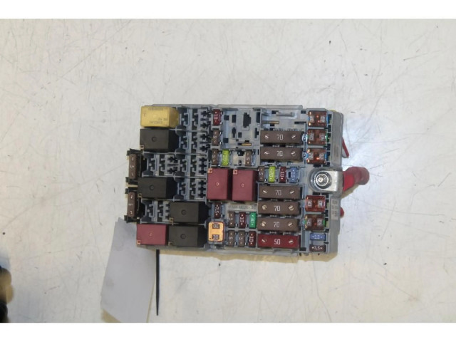 Pojistková skříňka Fiat 500X 2014