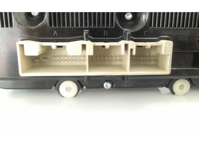 Блок управления климат-контролем    Volkswagen Golf Plus