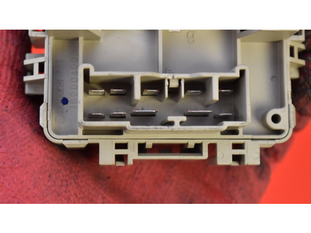 Pojistková skříňka LB100603B, LB100603B Subaru Forester SG 2007