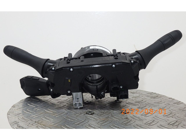 Панель приборов 255678207R Dacia Duster II