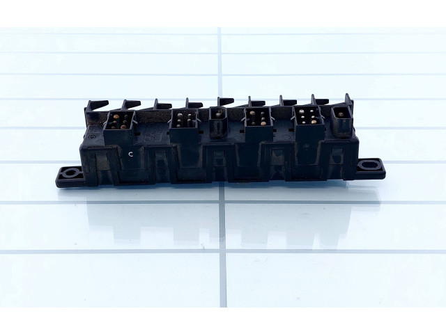 Pojistková skříňka 4A0941822, 4A0941822 Audi A6 S6 C4 4A 1997