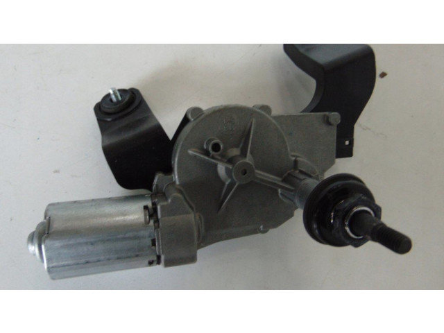 Двигатель стеклоочистителя заднего стекла