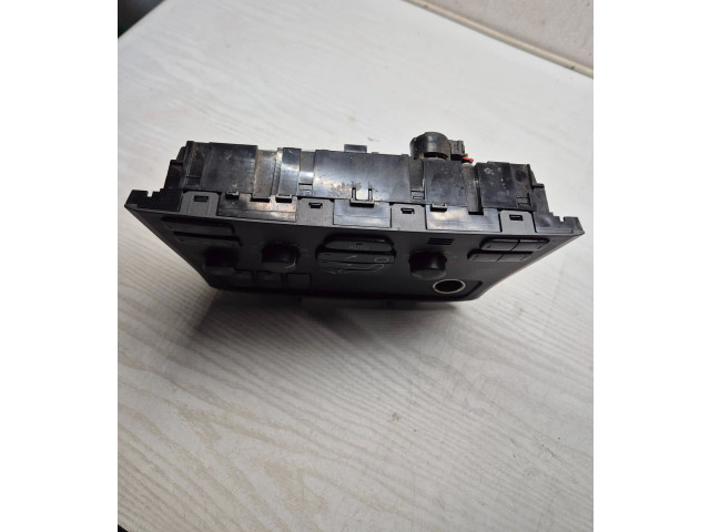 Блок управления климат-контролем 7923   Volvo V70