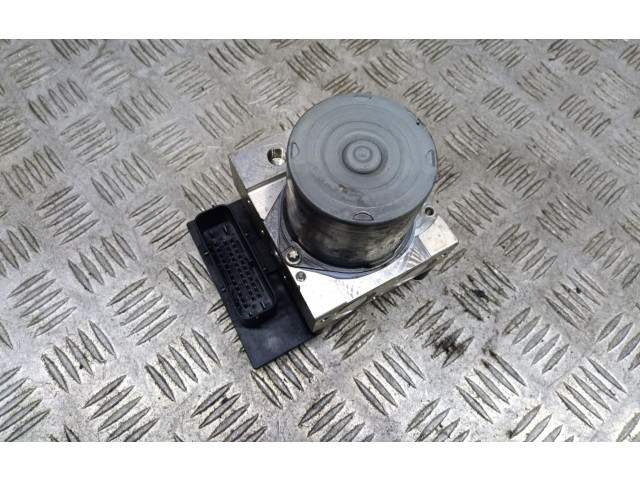 Блок АБС    BMW  X3 E83  2003 - 2010 года