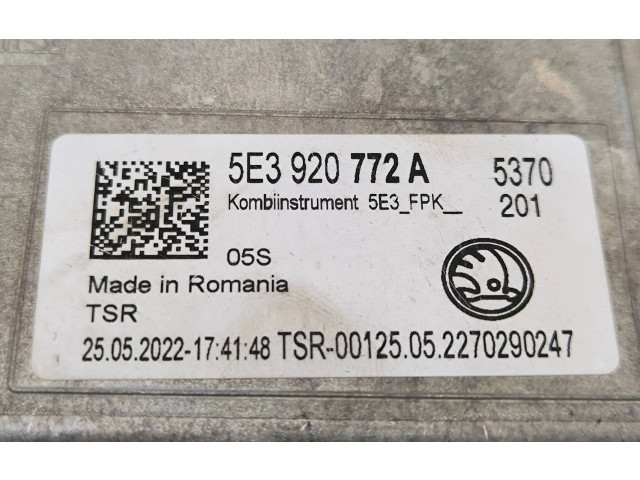 Спидометр (приборный щиток) 5E3920772A, 052022174 Skoda Octavia Mk4
