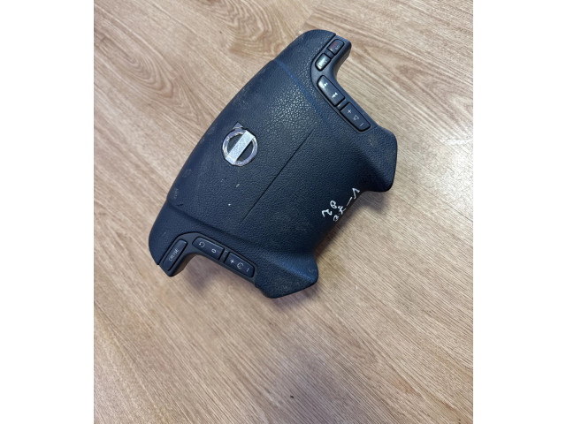 Подушка безопасности водителя 8684196, B3302C2560075 Volvo V70