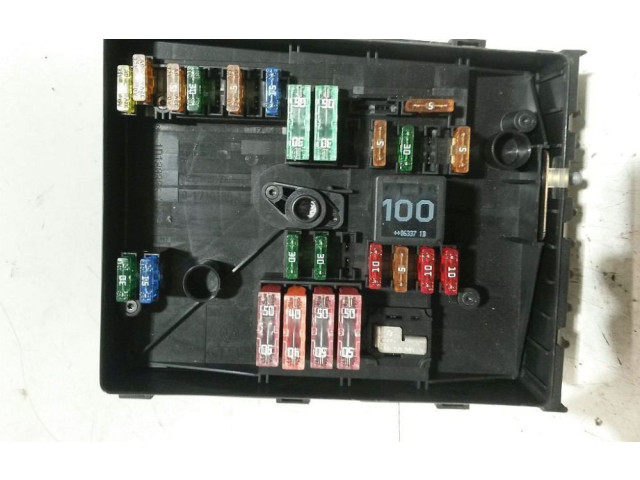 Блок предохранителей  1K0937125A, 1K0937125A   Audi A3 S3 8P    