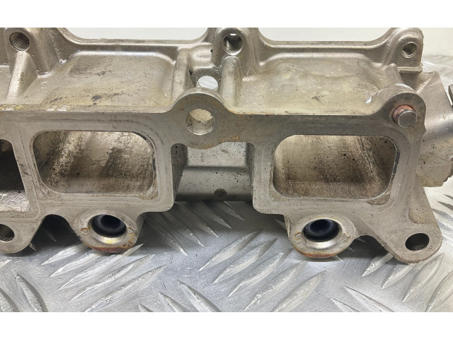 Топливная рампа 06J906051D Audi A1 для двигателя CAXA