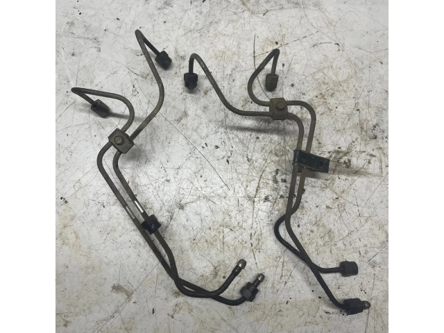 Топливная рампа    Daihatsu Rocky 2.8 