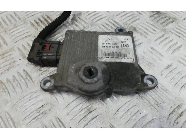 Блок управления двигателя 55571884, 55574308   Opel Meriva B