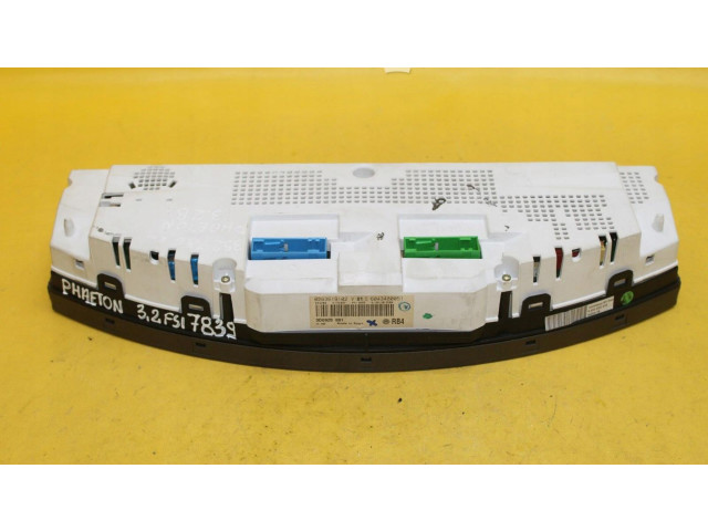 Панель приборов 3D0920881 Volkswagen Phaeton