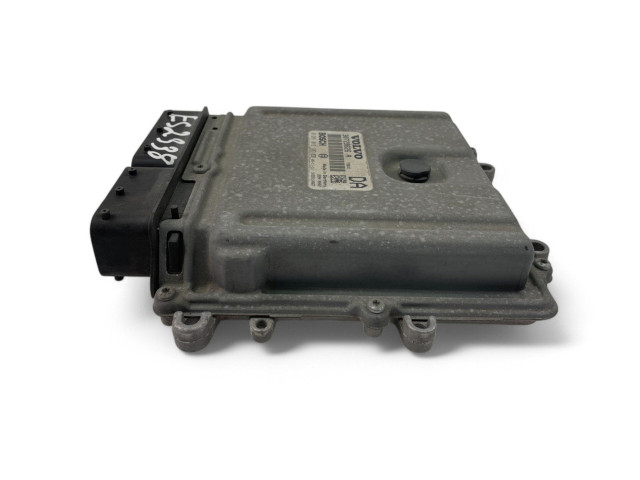 Блок управления двигателем Блок управления 30729826A, 0281012103   Volvo V70