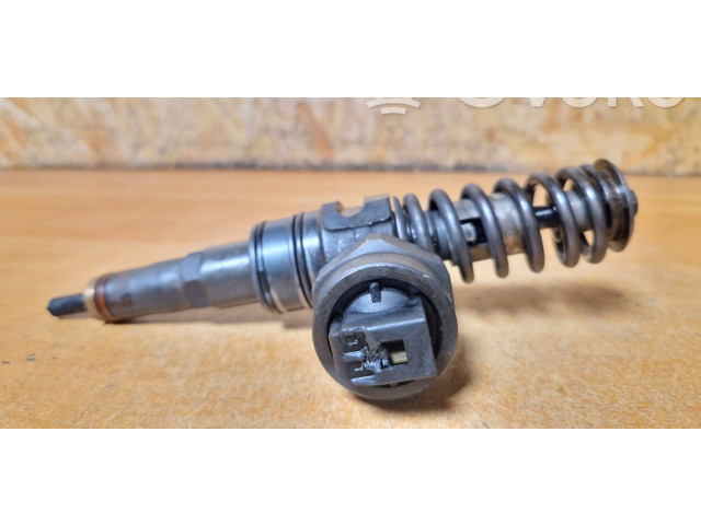 Форсунка 038130073J    Volkswagen Bora   