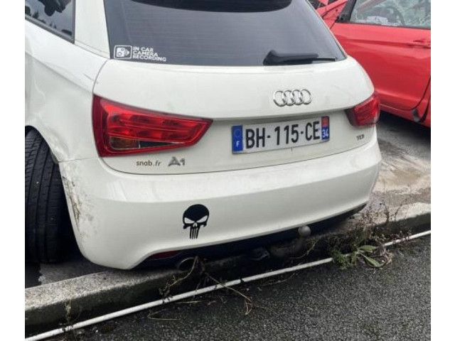 Моторчик дворников     Audi A1