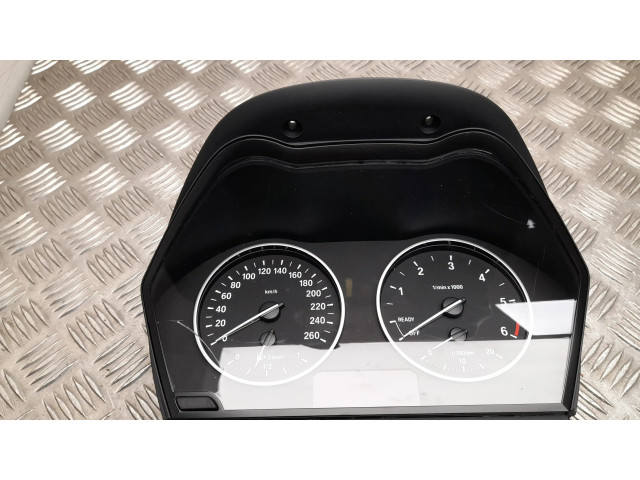 Přístrojová deska BMW 2 F45 2017 9295445