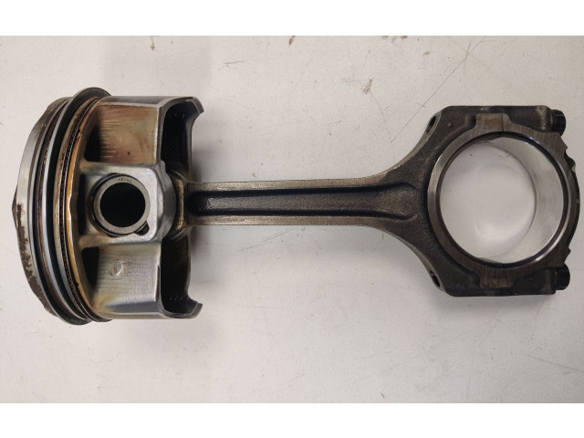 Поршень с шатуном Ford F150 - года