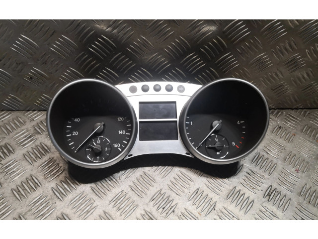 Přístrojová deska Mercedes-Benz ML W164 2007 A2C53168071