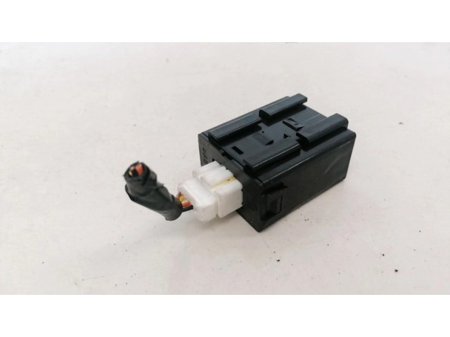 Блок управления BDB3675DZA, X1T85472M Mazda 3 II