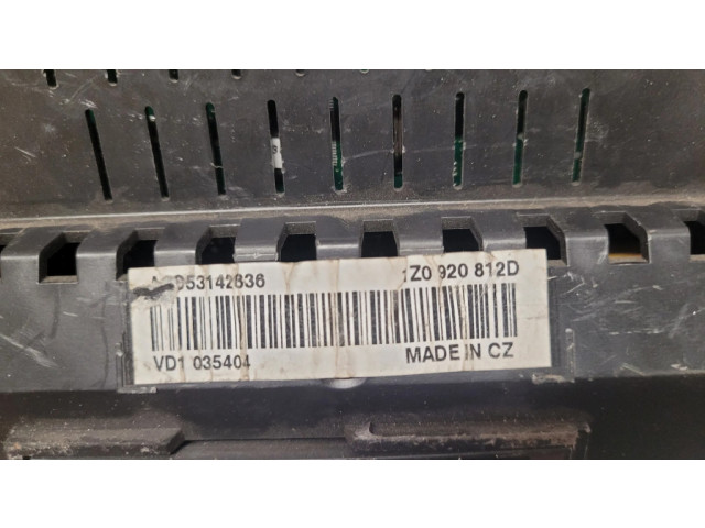 Панель приборов V1610056, 1Z0920812D Skoda Octavia Mk2 (1Z)