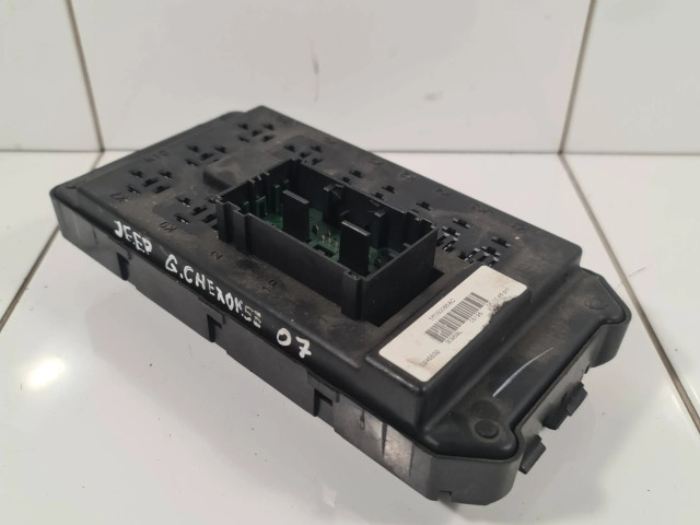 Блок предохранителей 56050066ac Jeep Grand Cherokee (WK)