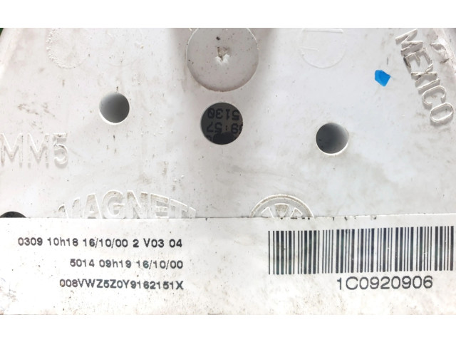 Přístrojová deska Volkswagen New Beetle 2000 1C0920906