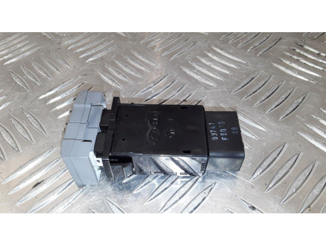 Переключатель дворников 93741FD000   KIA Rio