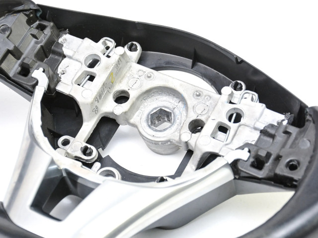 Руль Mazda 6  2013-2016 года GHR1-32-982A, GHR132982A      