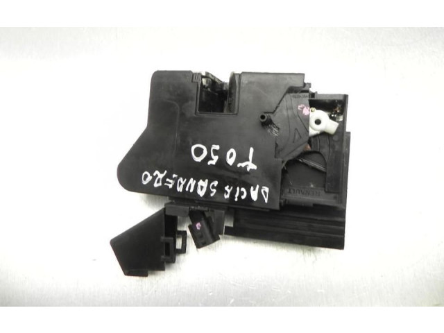 Zámek zadních dveří 825025375RF, I7441 Dacia Sandero 2014