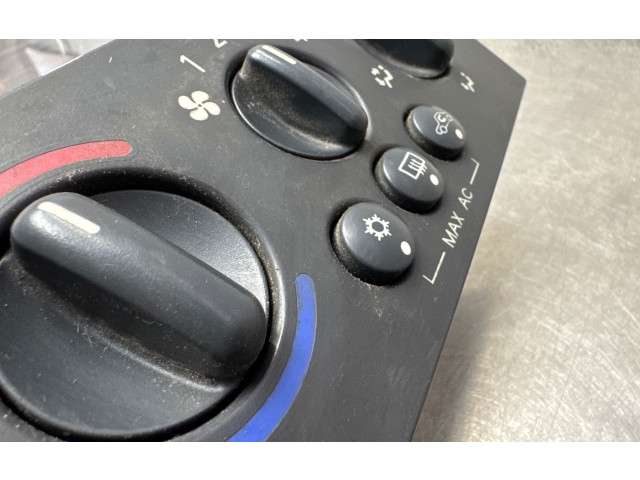 Блок управления климат-контролем 93329465, 49194931   Opel Meriva A