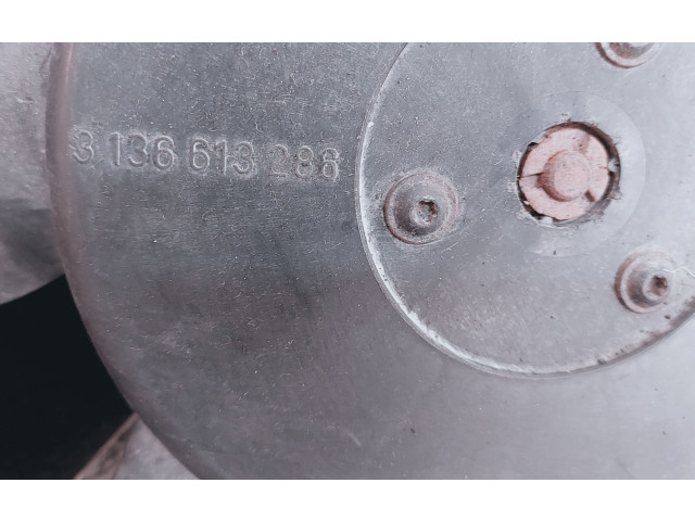 Вентилятор радиатора 0130303909, 8649634 Volvo V70