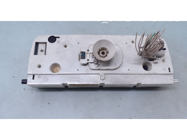 Панель приборов 3A0919033C   Volkswagen PASSAT B4       