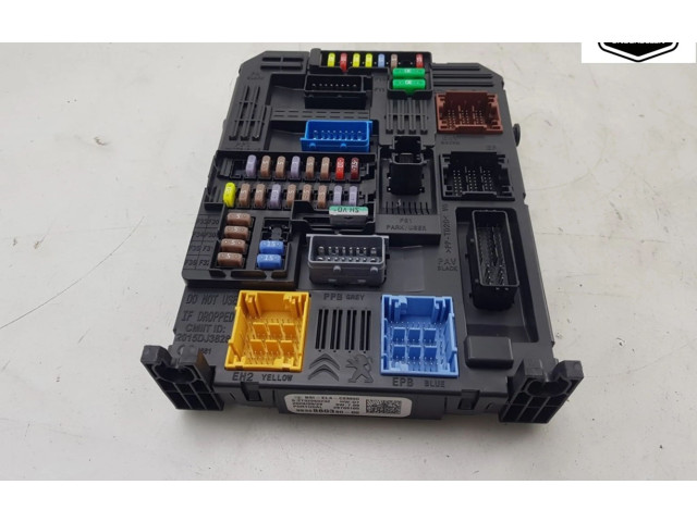 Блок предохранителей 9832880380, 1681475680 Peugeot 2008 II