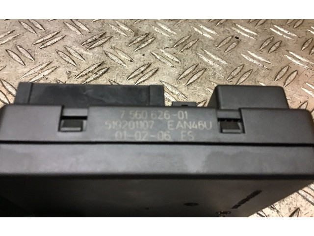 Блок предохранителей 756062601   BMW X3 E83    