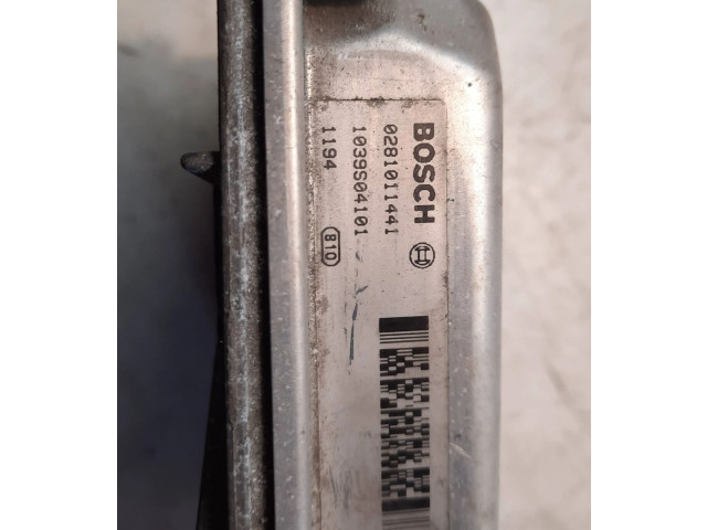Блок управления двигателя 0281011441, 1039S04101   Volvo V70