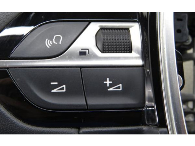 Руль 6404971008, 6402338 Peugeot 2008 II