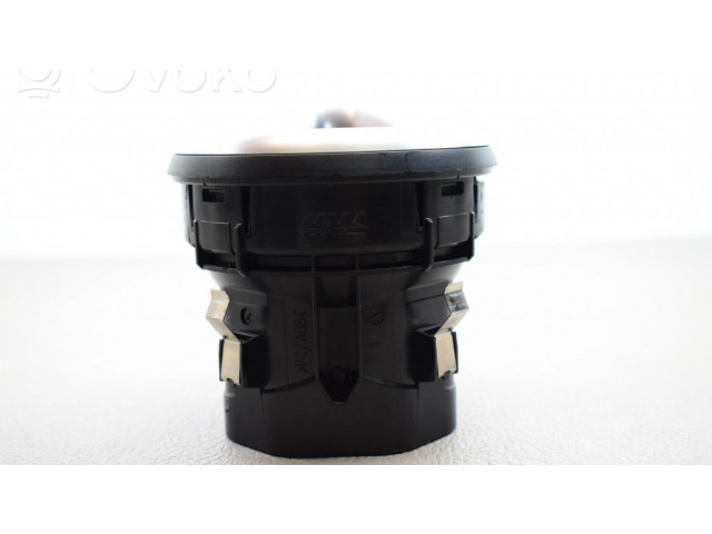 Воздушная решётка окна