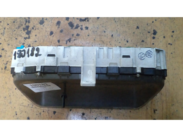 Панель приборов Daihatsu Move L600